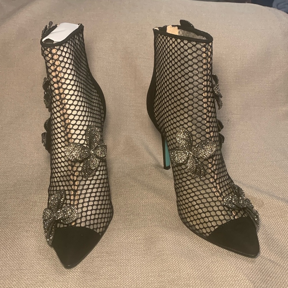 Betsey Johnson SB-Ursa Mesh Bootie